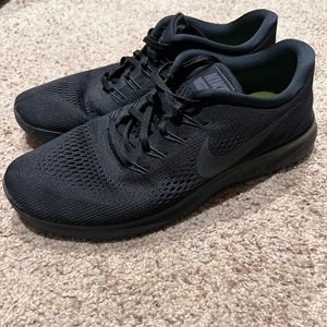 Nike Running Shoes Free RN Black Athletic Lightweight Training Mens Sz 11.5